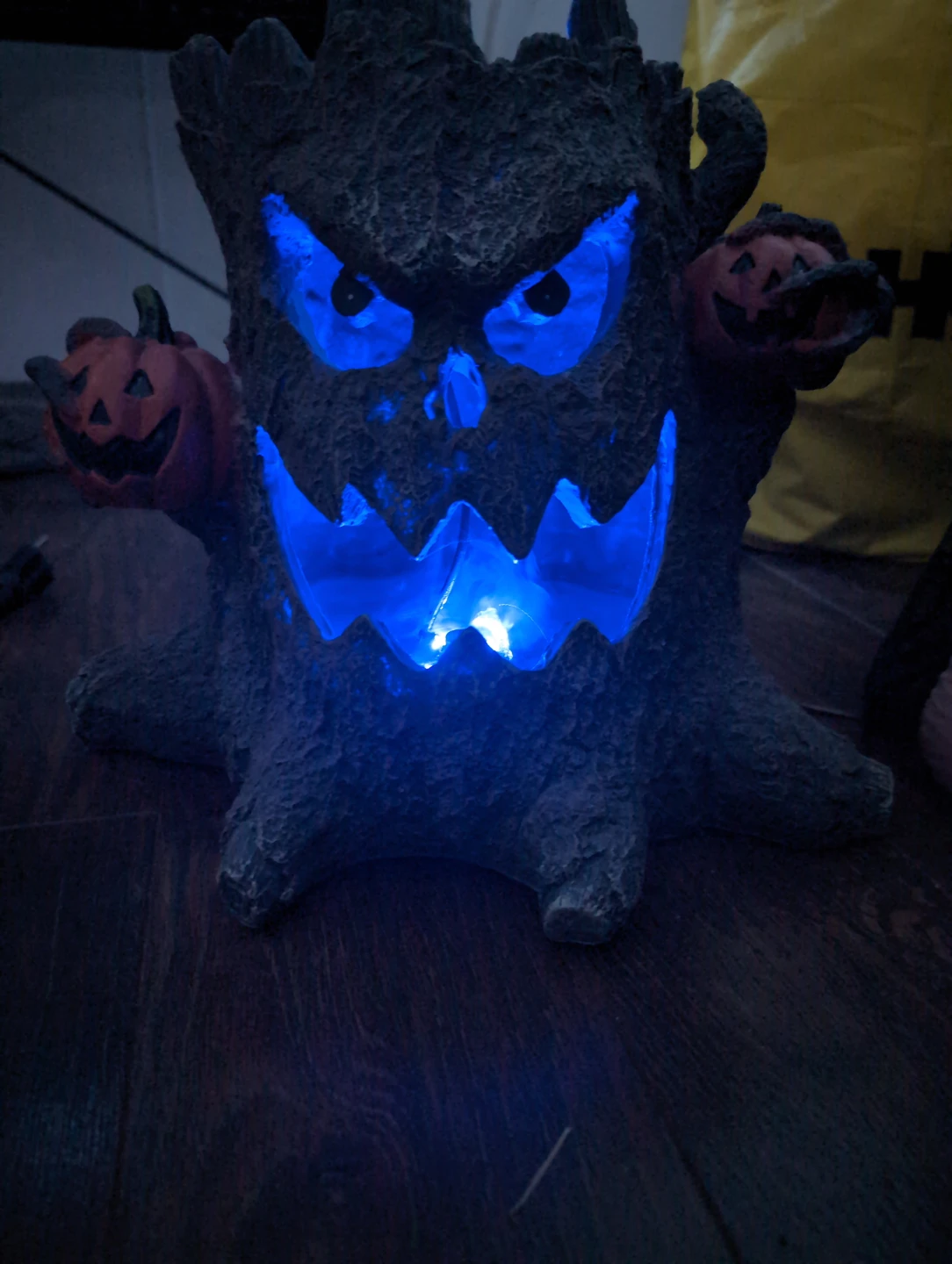Halloween Tree with Pumpkins Light-Up Decor - photo 2