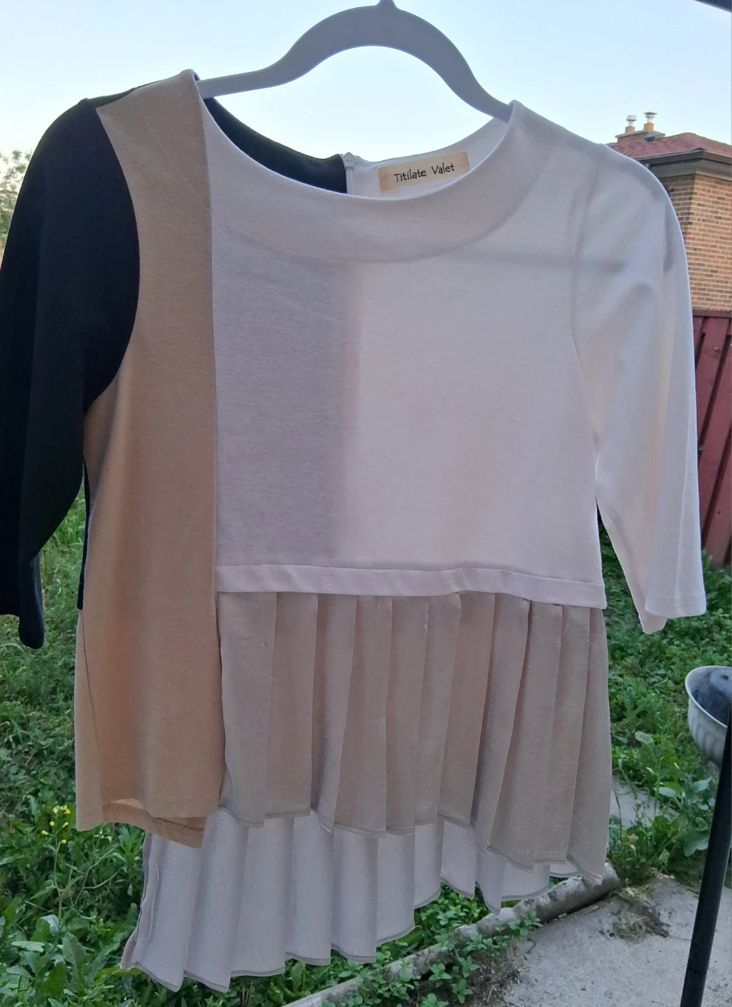 Titilate Valet Colour Block Pleated top