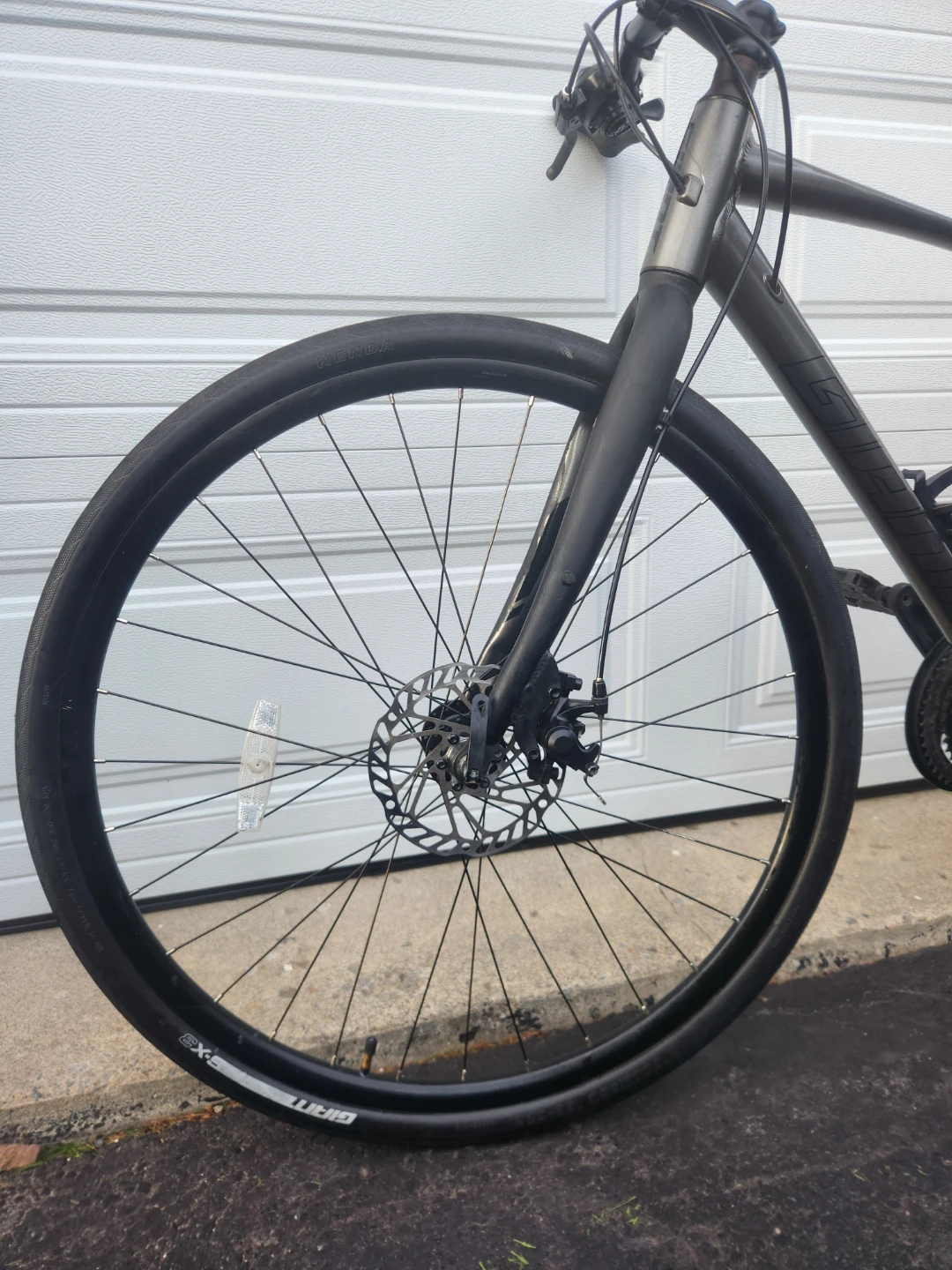 Giant Escape Hybrid Bike - photo 5