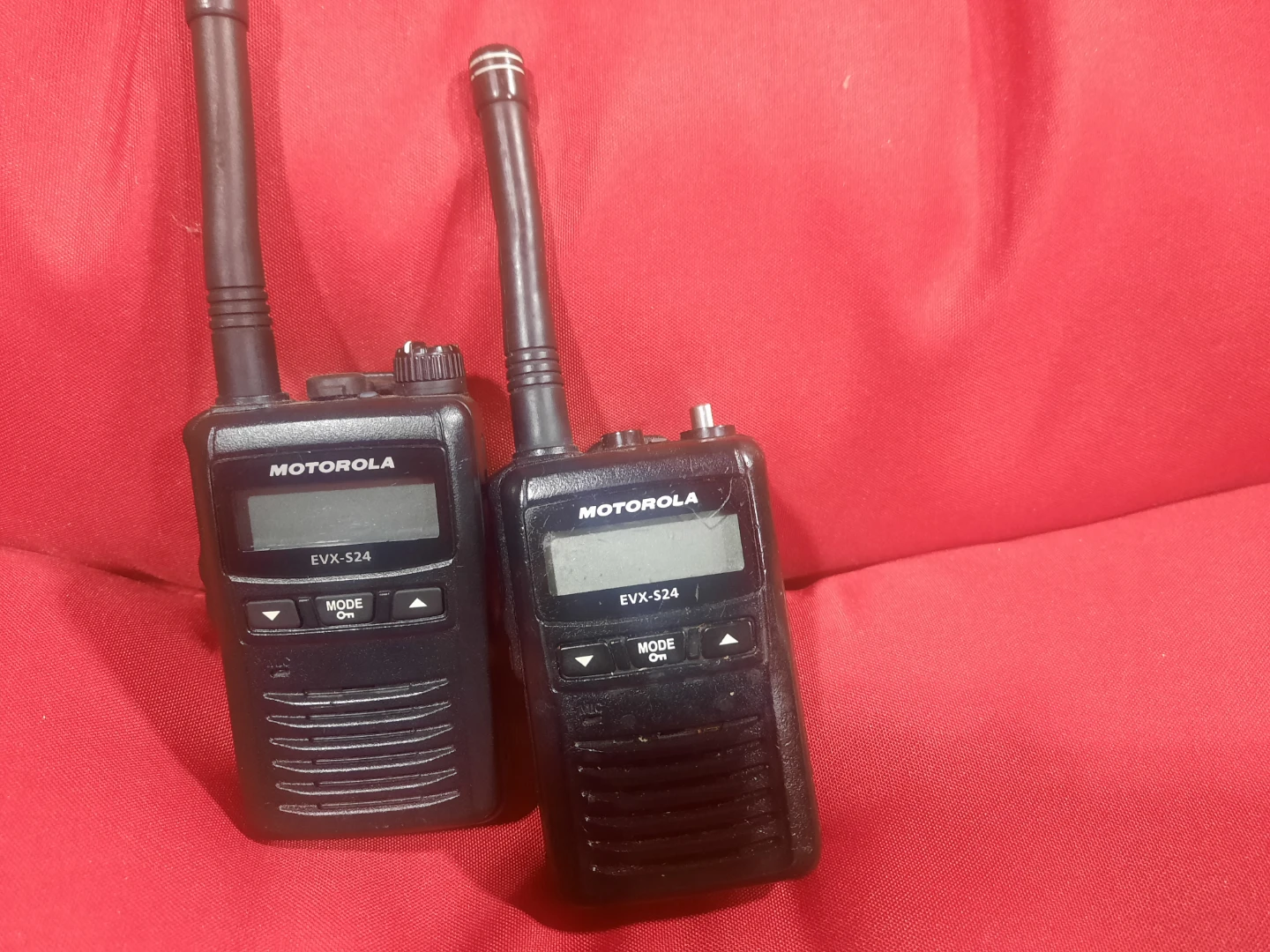 Motorola evx-s24  two way radios - photo 2