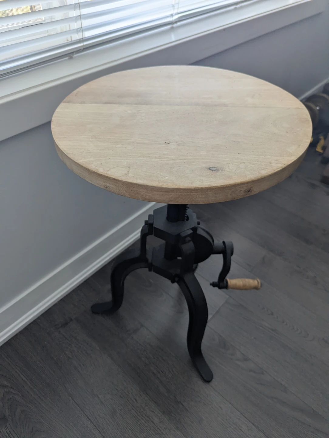 Adjustable Height Round Side Table - photo 3