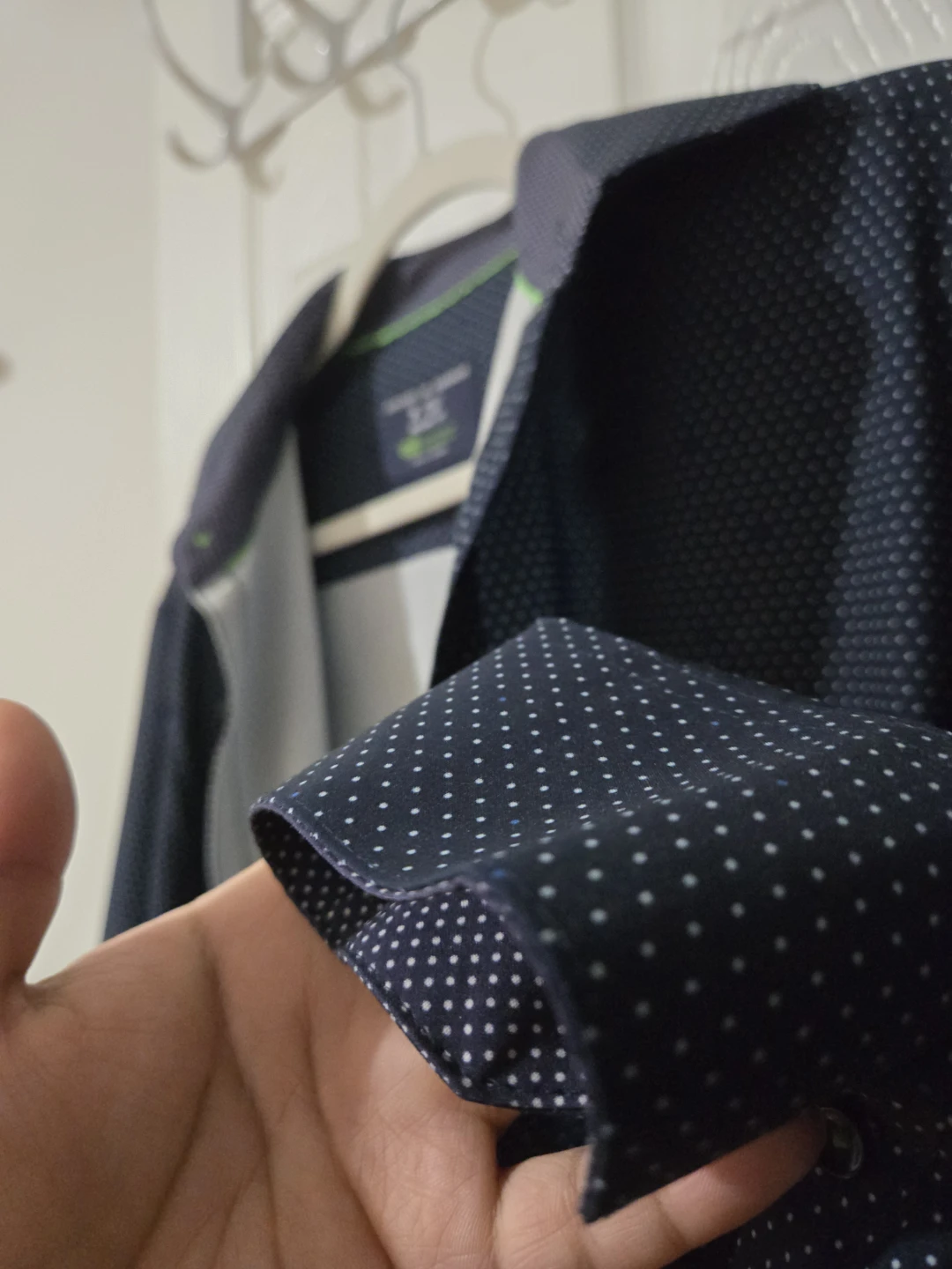 Society of Threads Men's Navy Polka Dot Button-Up Shirt - photo 2