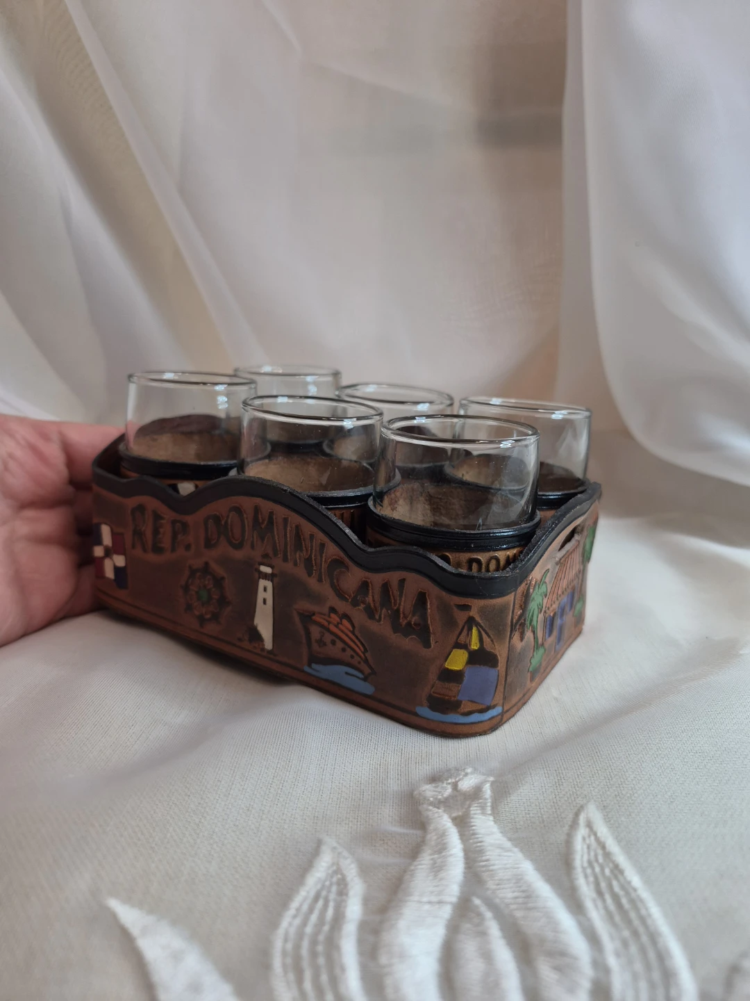 Set of 6 Dominican Republic Leather Holder Shot Glasses - photo 3