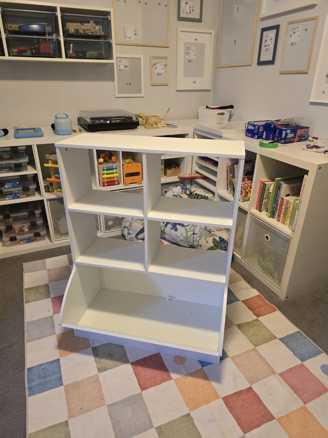 White Cube Storage Shelf