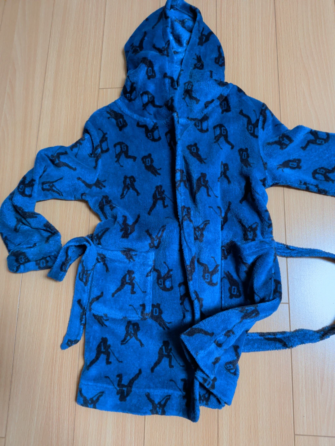 Joe Fresh Blue Hockey Print Hooded Robe