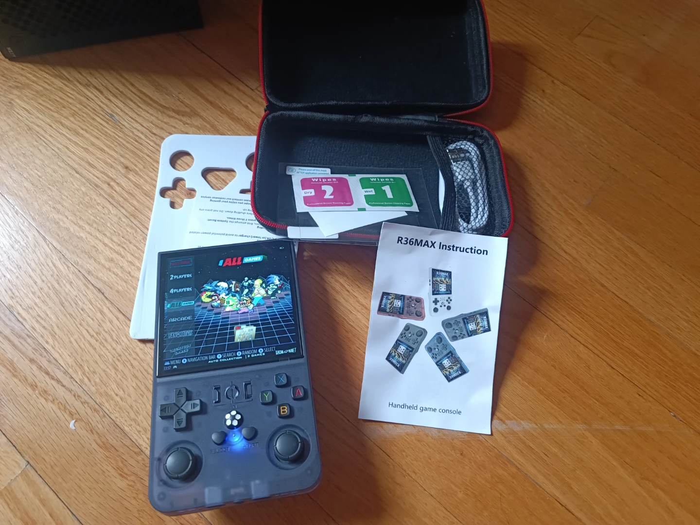 R36MAX Handheld Game Console - photo 3