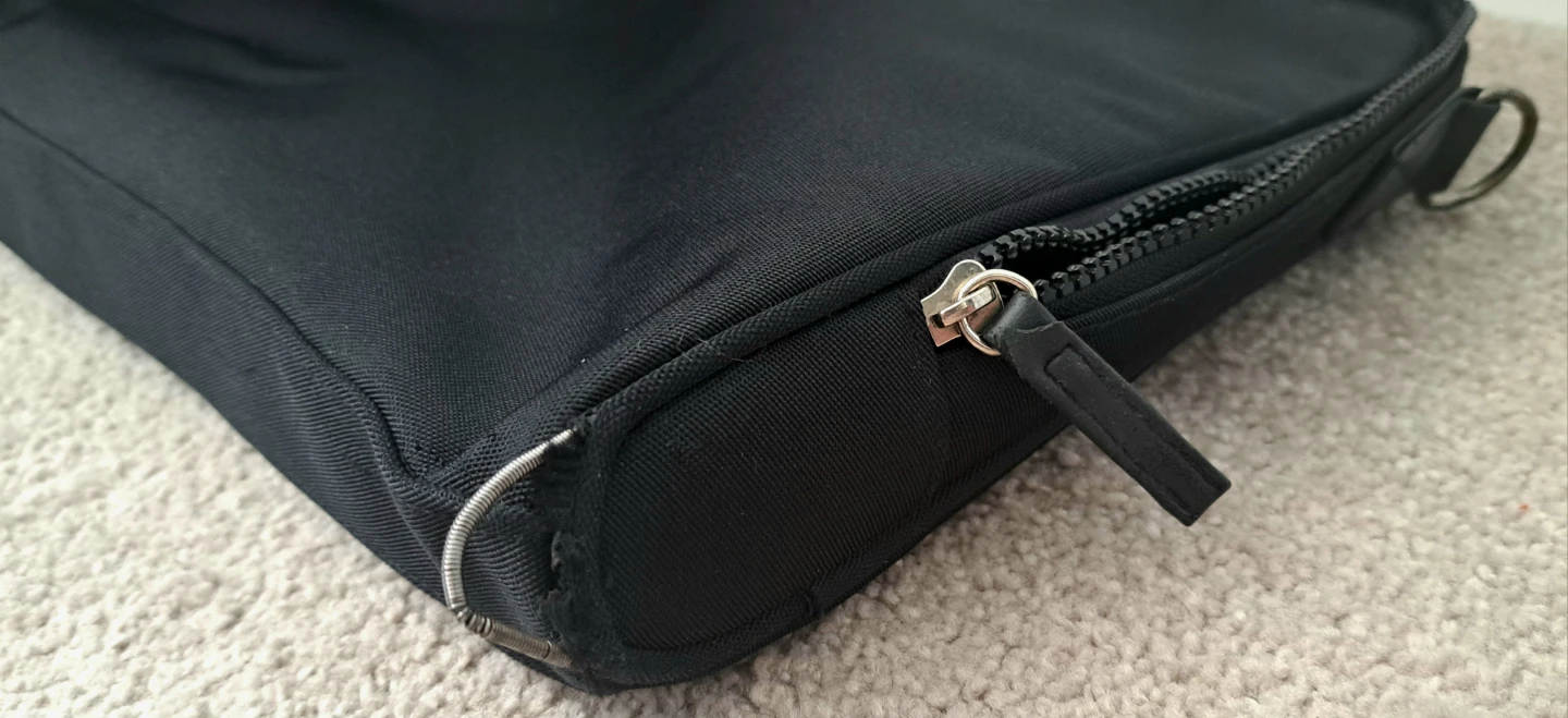 Kityo Black Laptop Bag with dust bag - photo 5