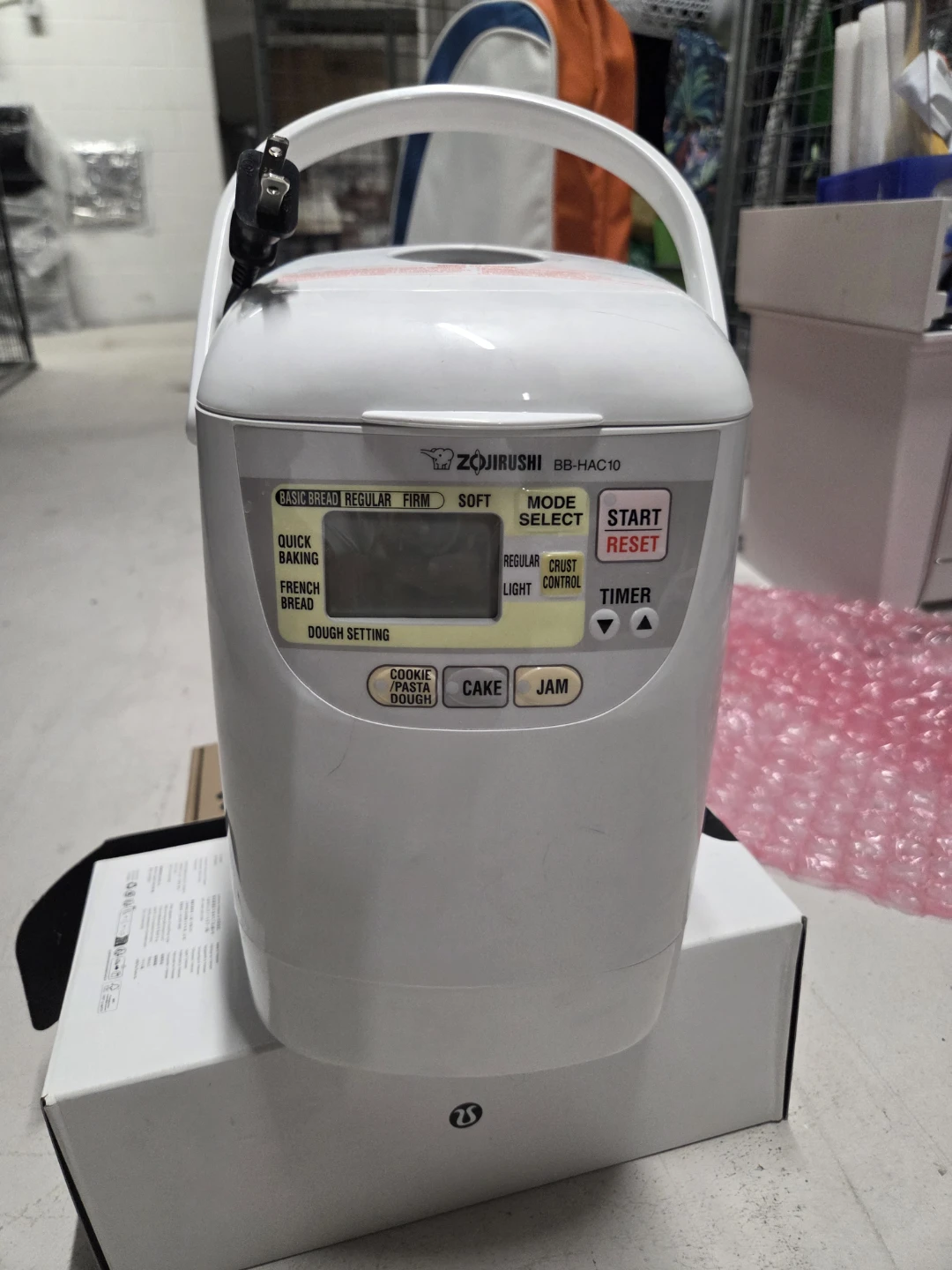 Zojirushi BB-HAC10 Bread Maker - photo 3