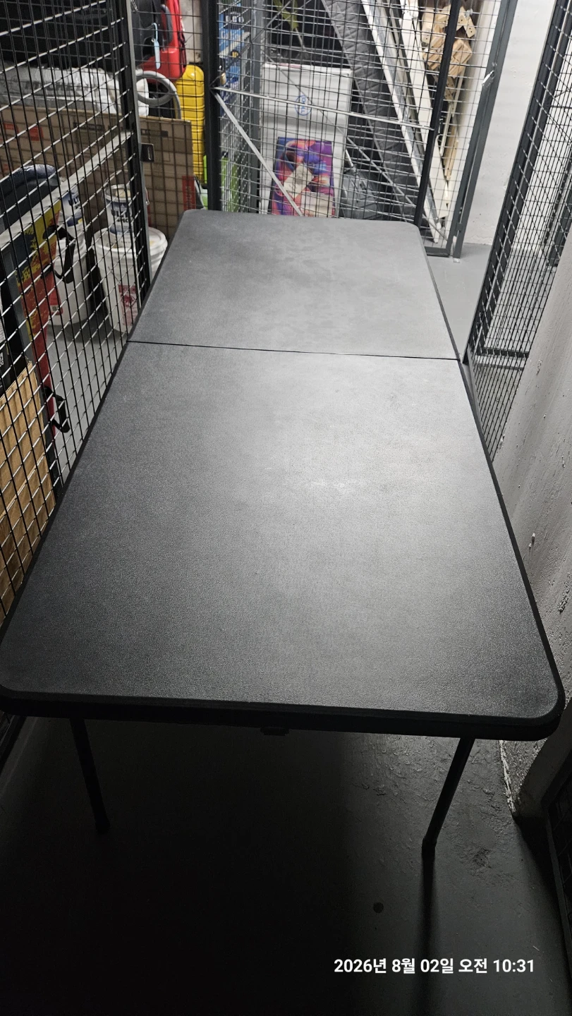 Folding Table