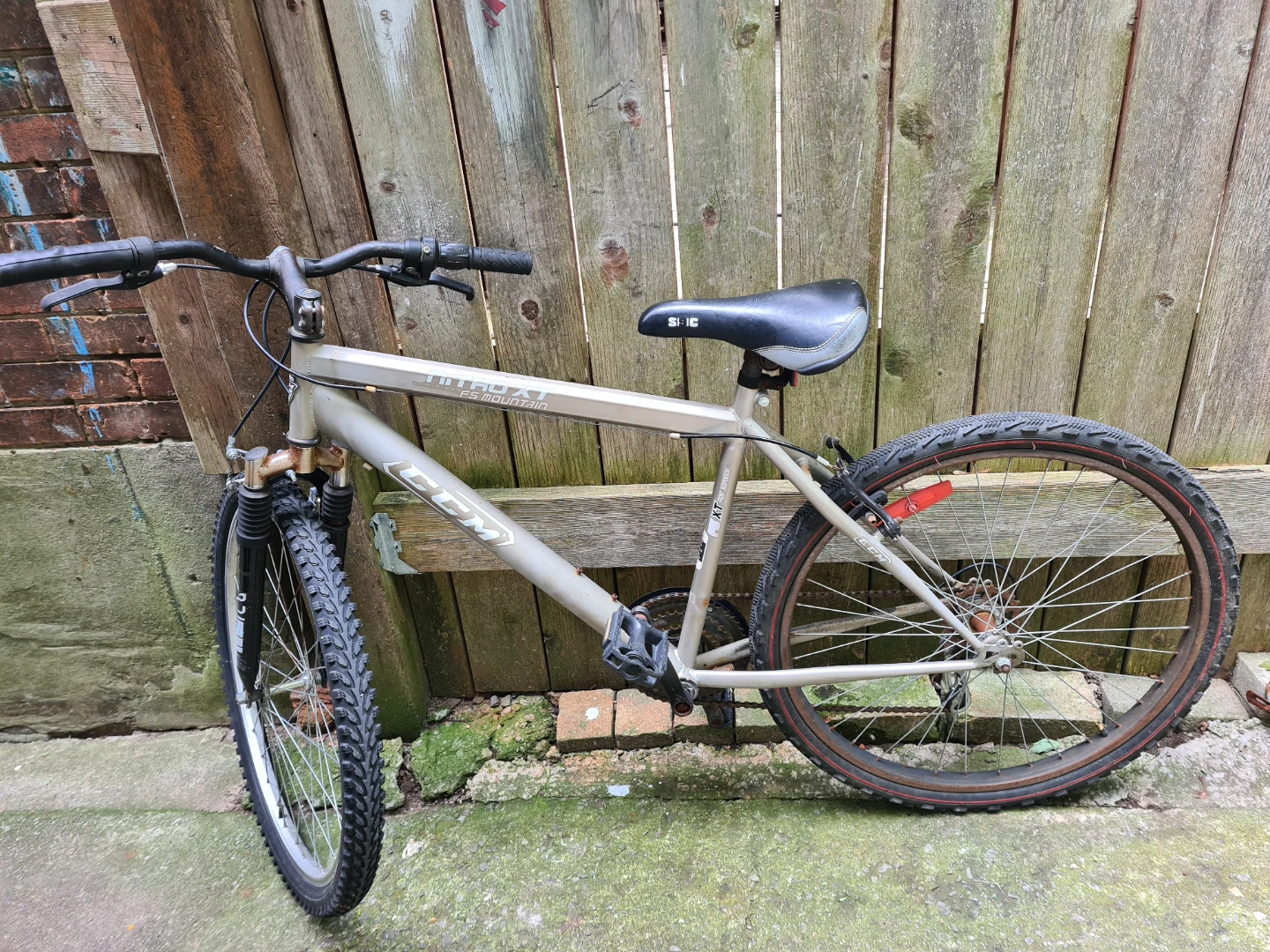 CCM Nitro XT Mountain Bike