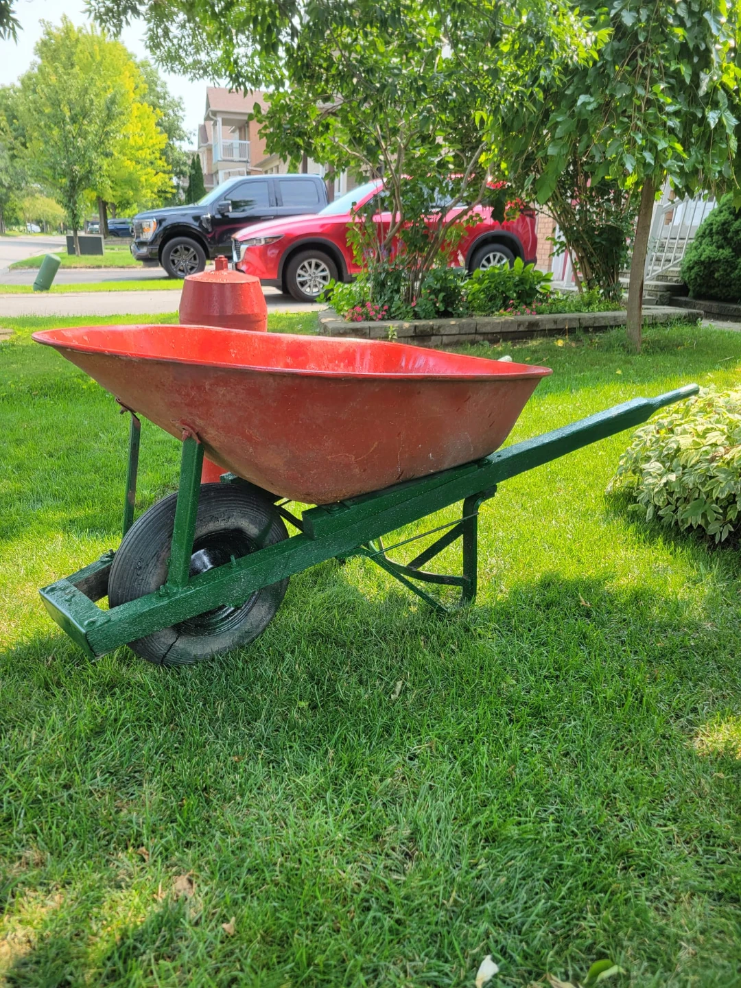 Red  Wheelbarrow Heavy Duty - photo 2