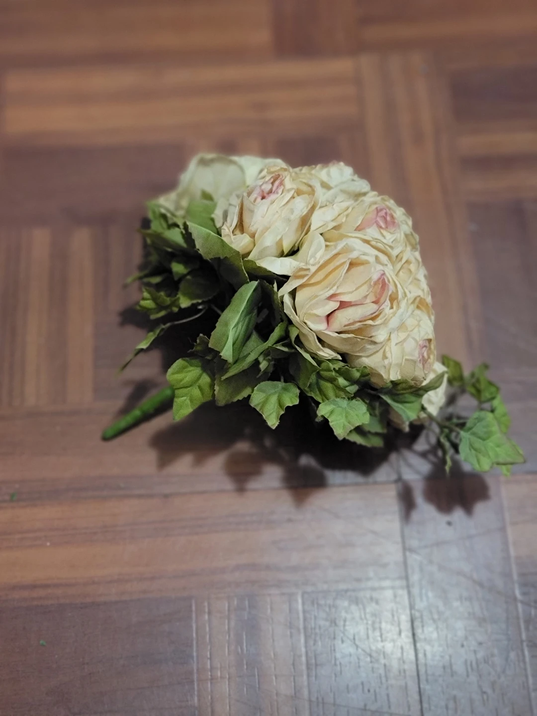 Home Interiors Artificial Roses Floral Arrangement in Glass Vase - photo 2
