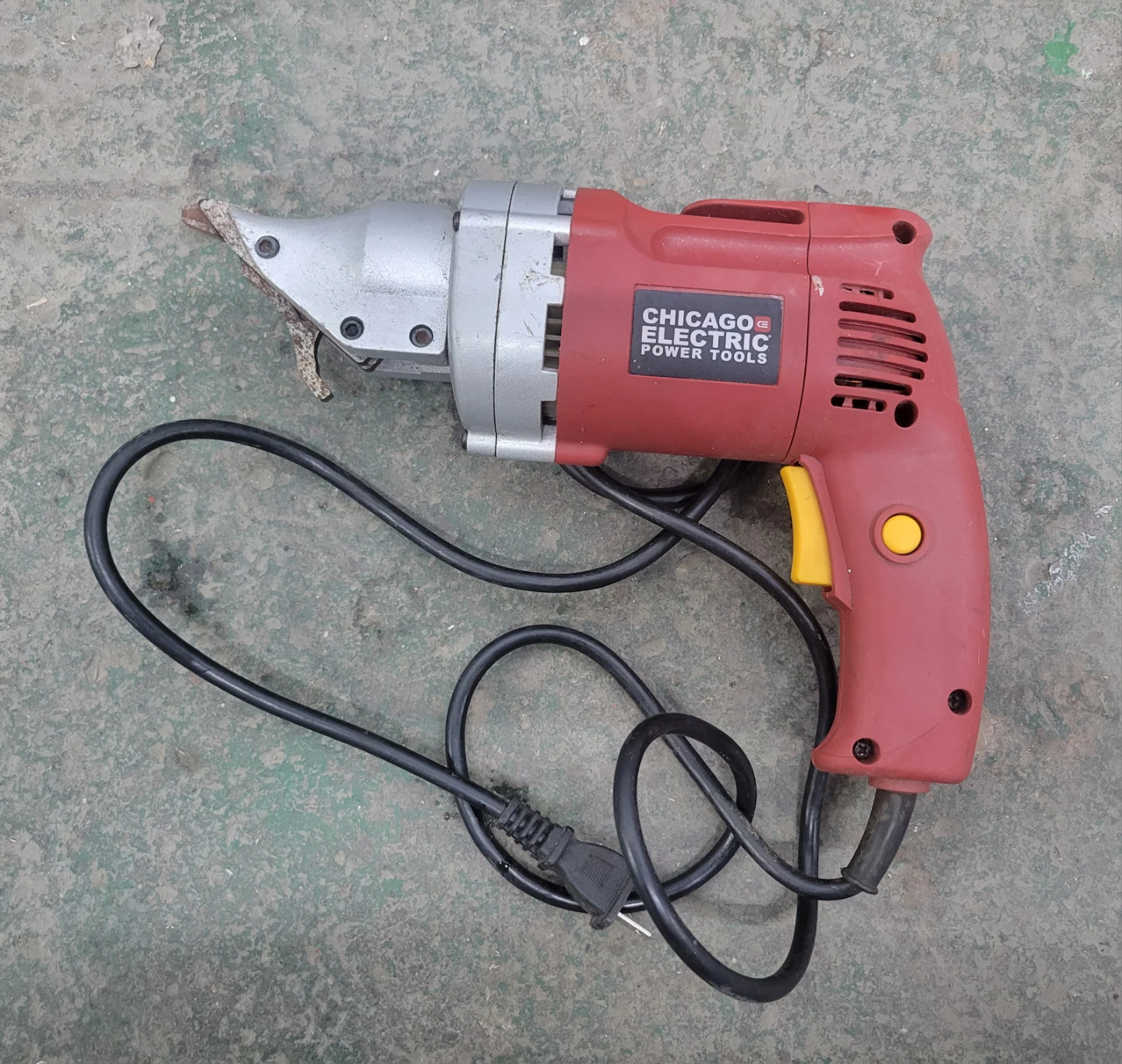 Chicago Electric Power Tools Swivel Head Shear