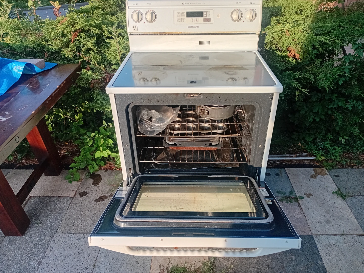 Maytag Electric Stove with Oven - photo 2
