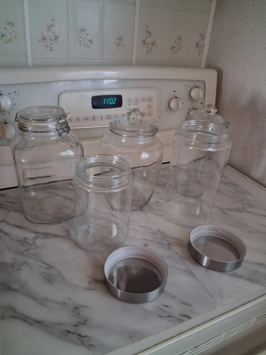 Set of 5 Glass Storage Jars with Lids - photo 3