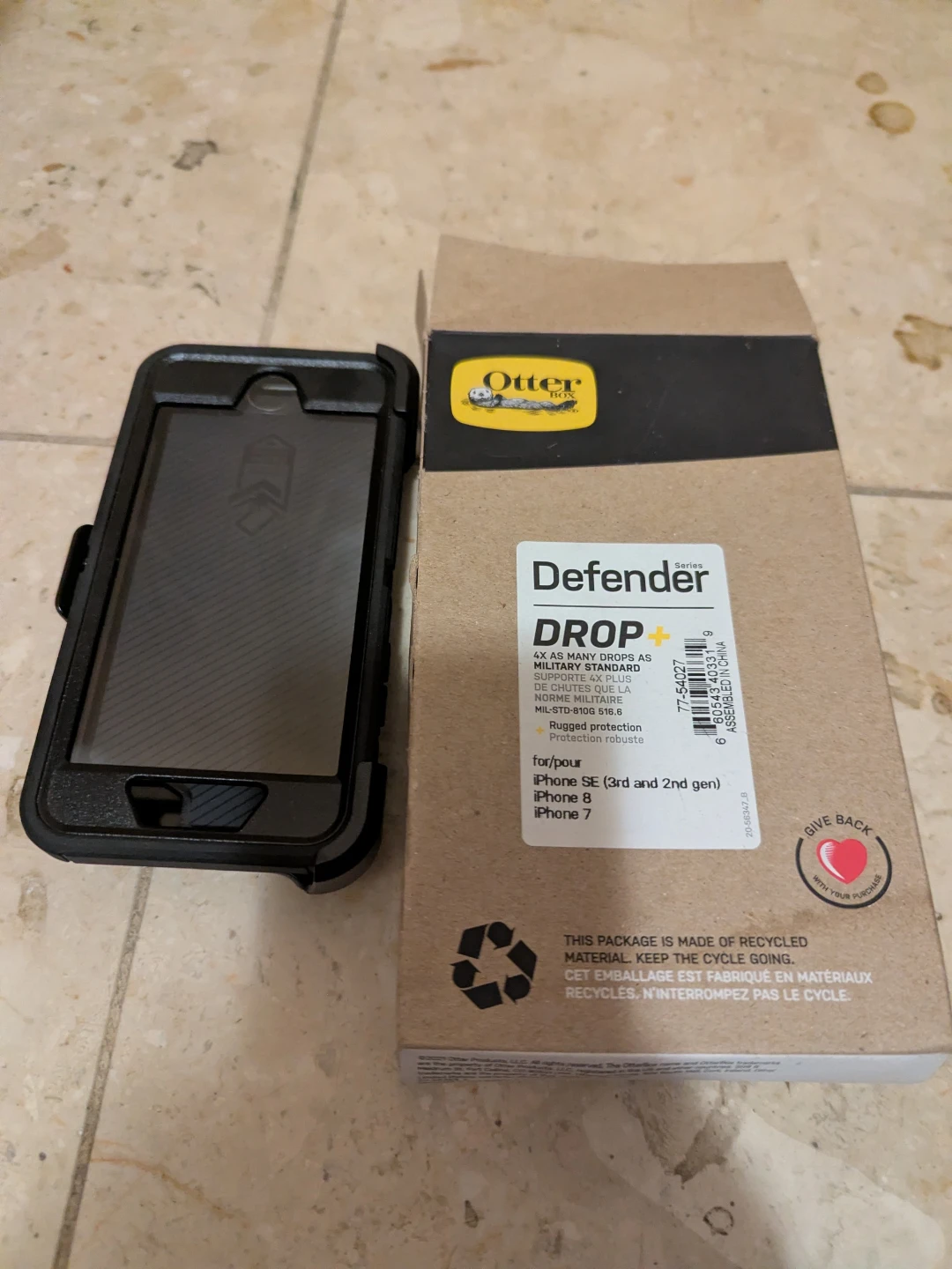 OtterBox Defender Case for iPhone SE/8/7