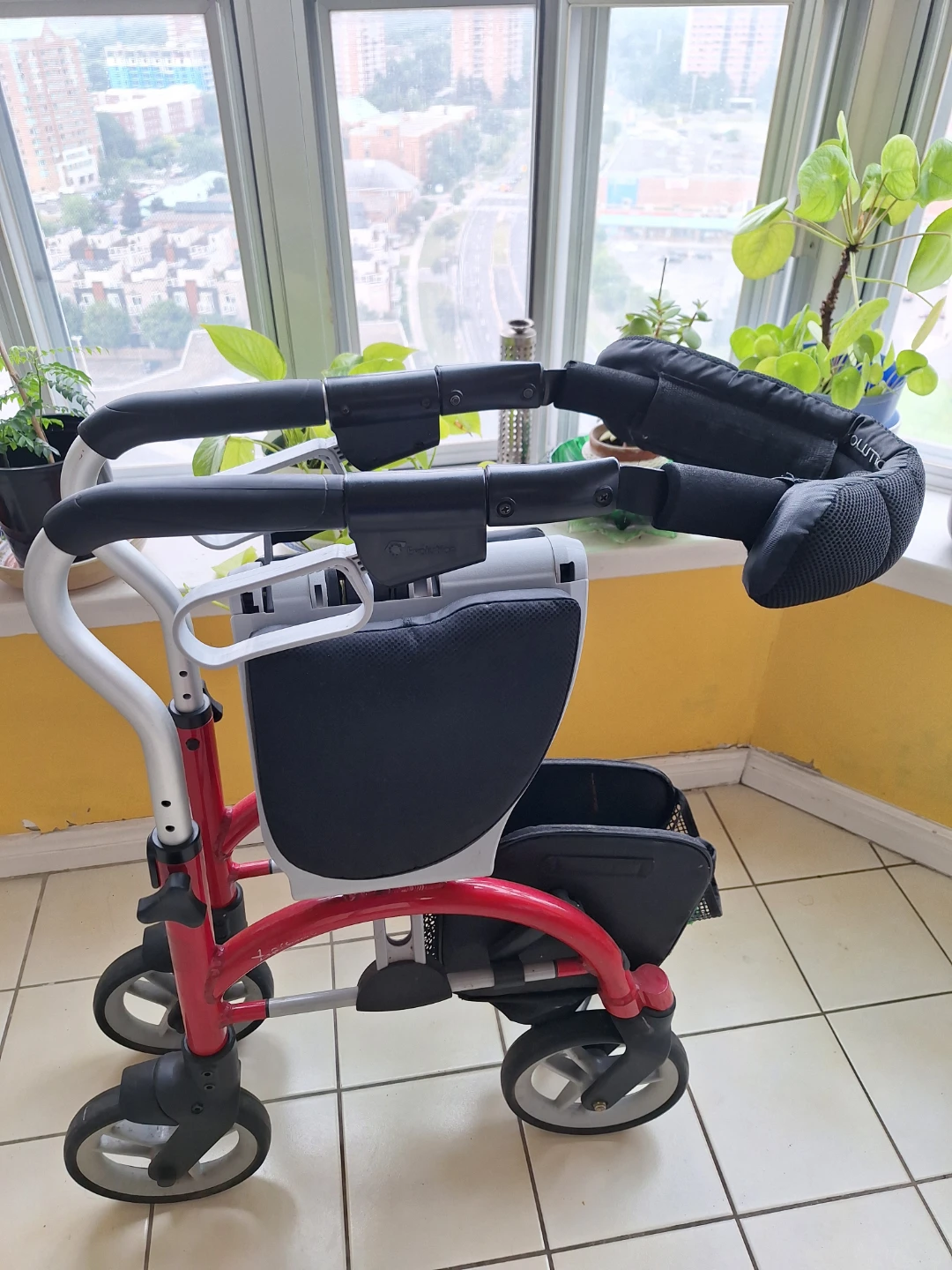 Evolution Foldable Walker - photo 4