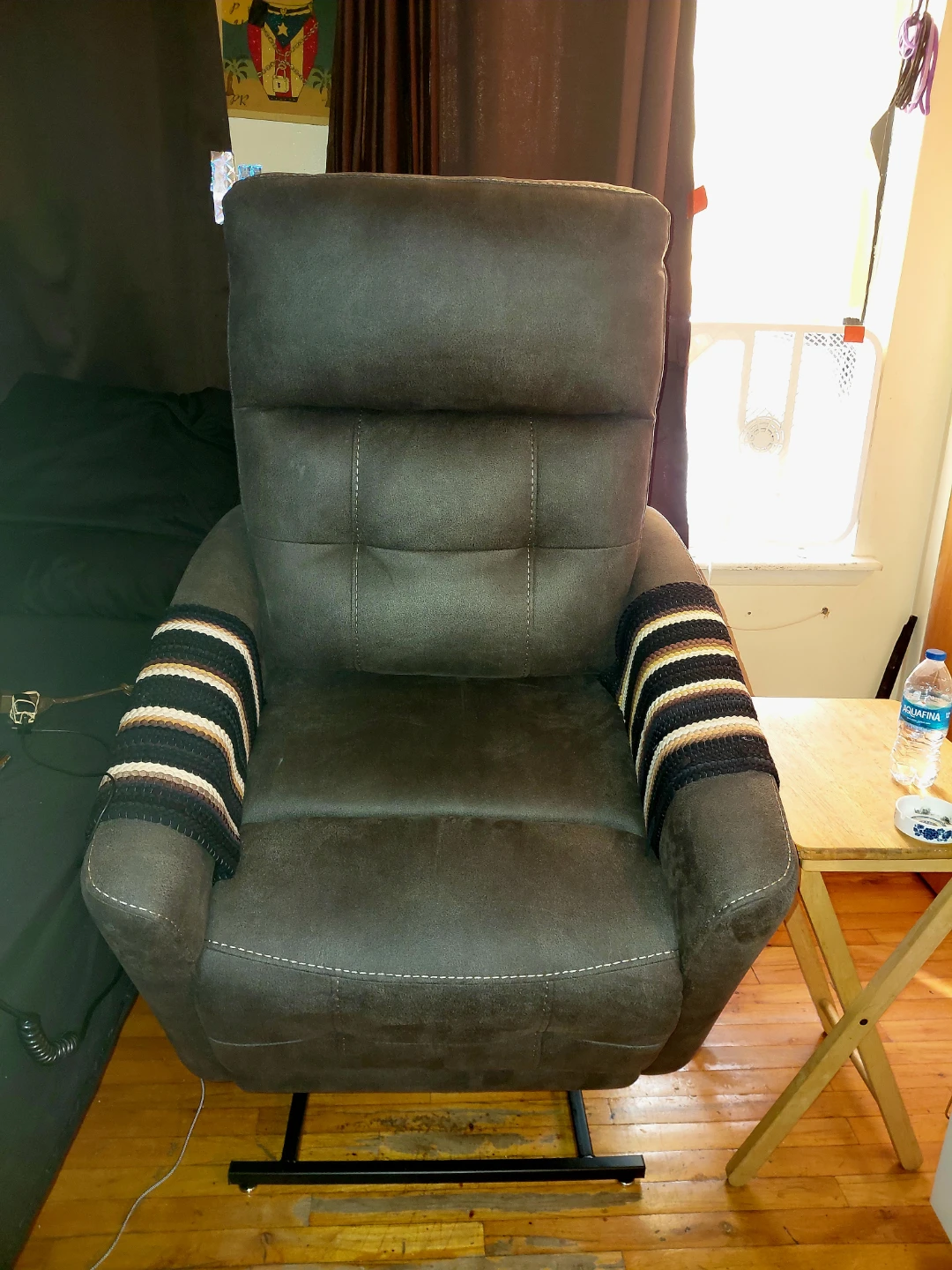 Brown Recliner Chair - photo 4