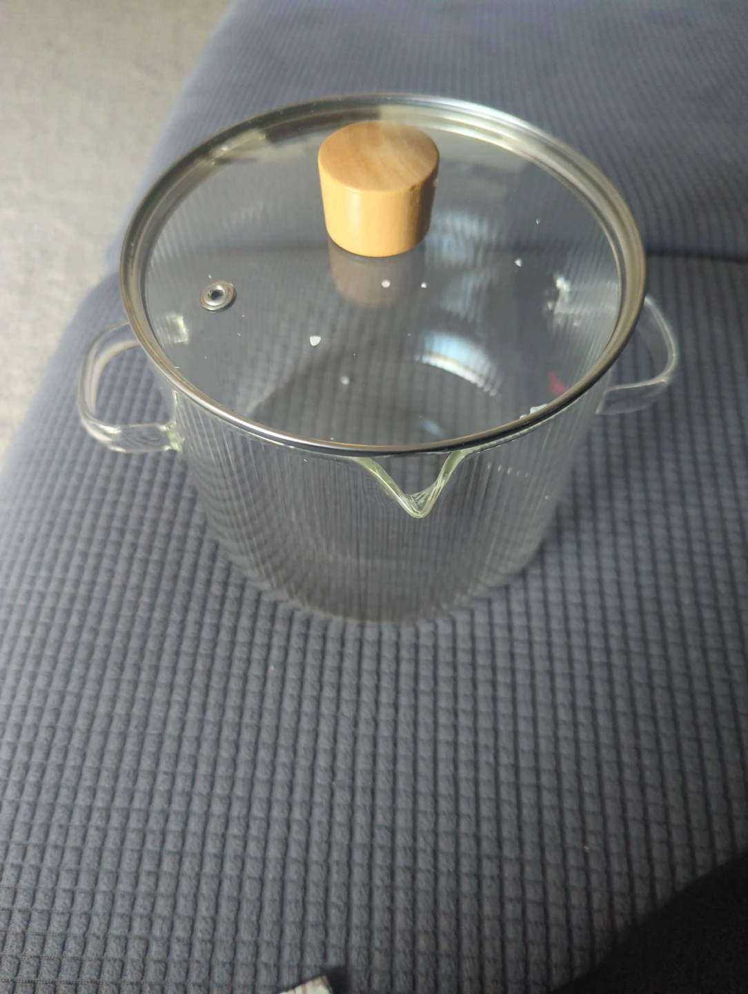 Clear Glass Saucepan with Wooden Lid Handle - photo 2