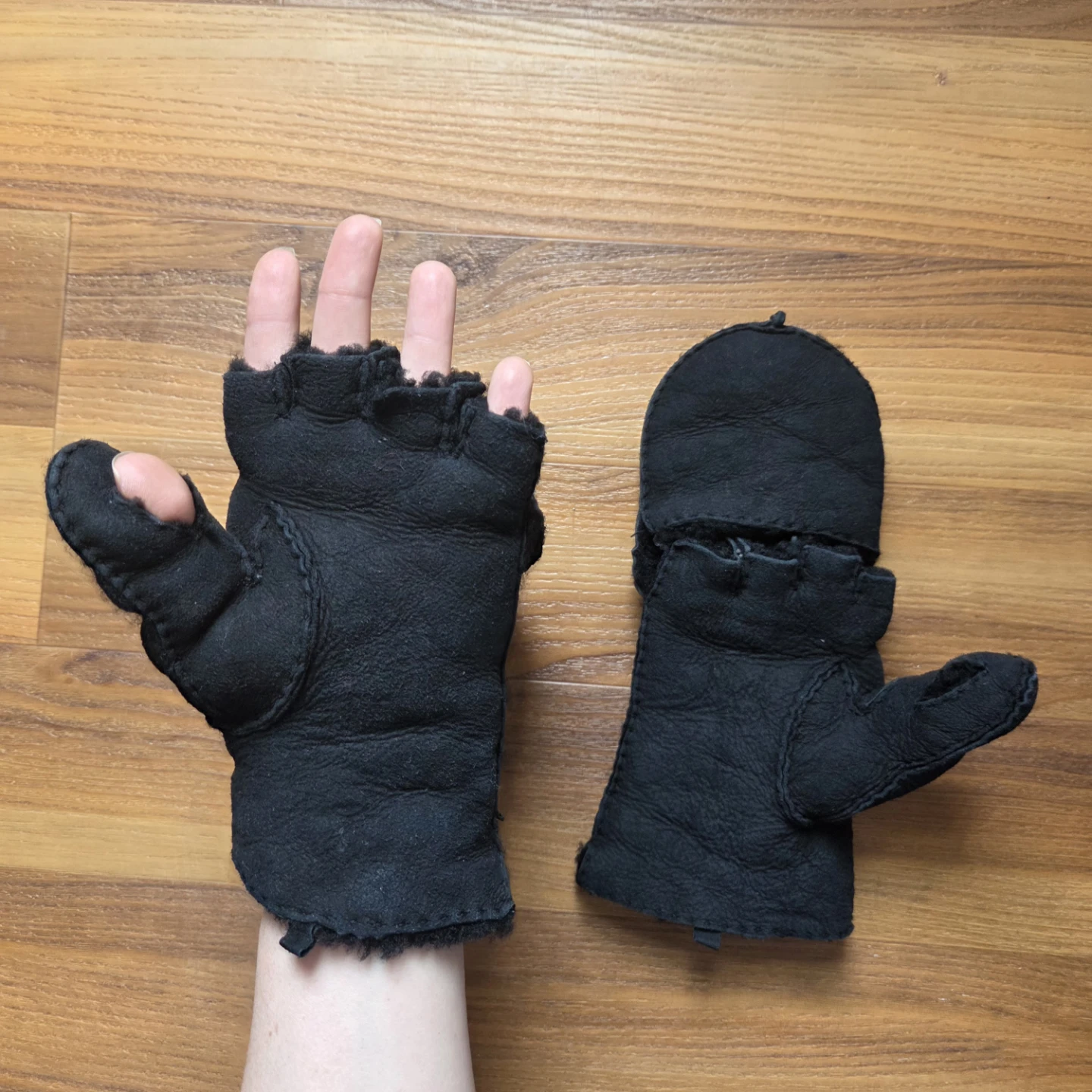 Mackage Black Convertible Mittens/Fingerless Gloves - photo 3