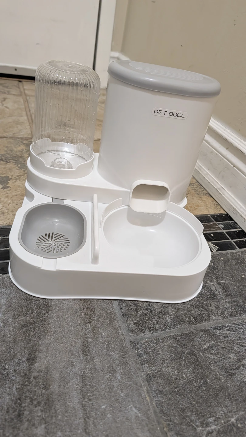 Pet Feeder and Waterer - photo 2
