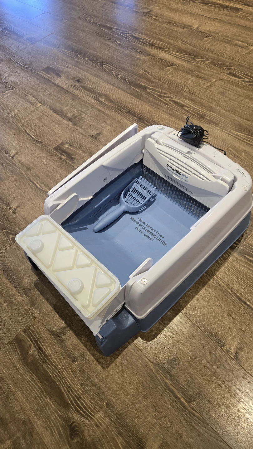 LitterMaid Elite Automatic Self-Cleaning Litter Box