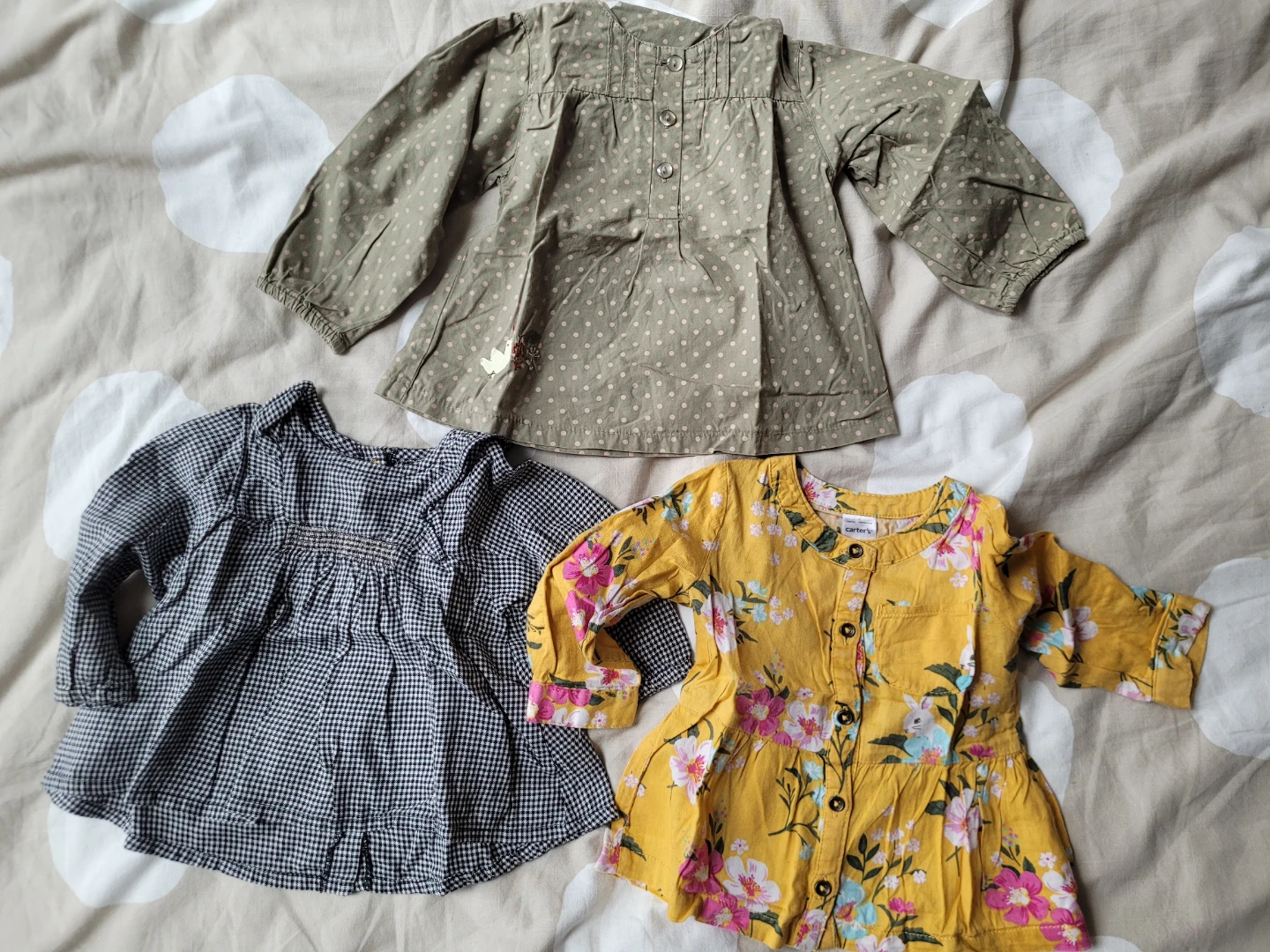 12 Months Baby Girl Clothes Lot - Dresses, Tops & Shorts - photo 4