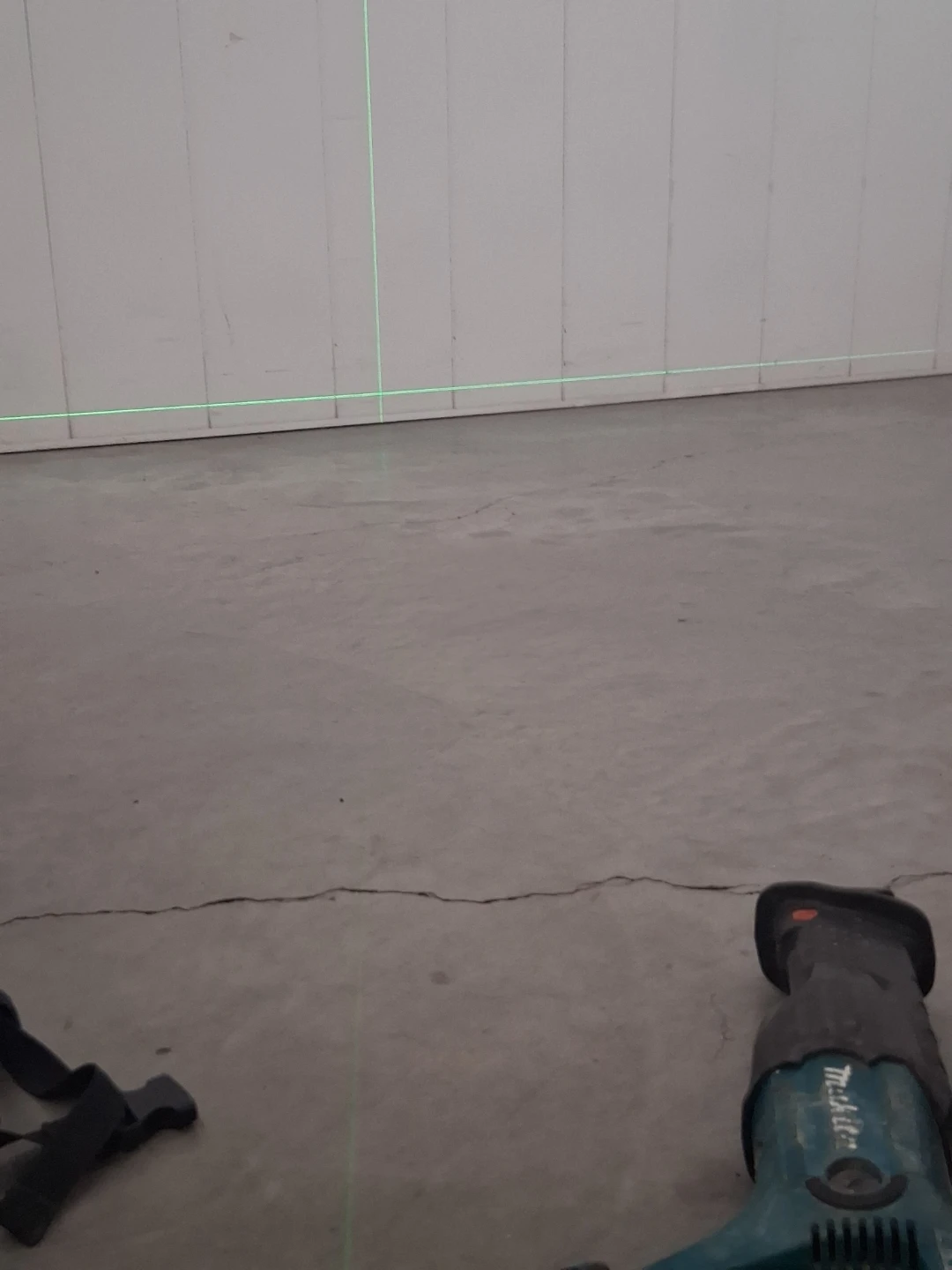 DEWALT Laser Level - photo 3
