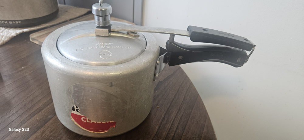 Hawkins Classic Model Pressure Cookers 3 litres &5 litres - photo 5