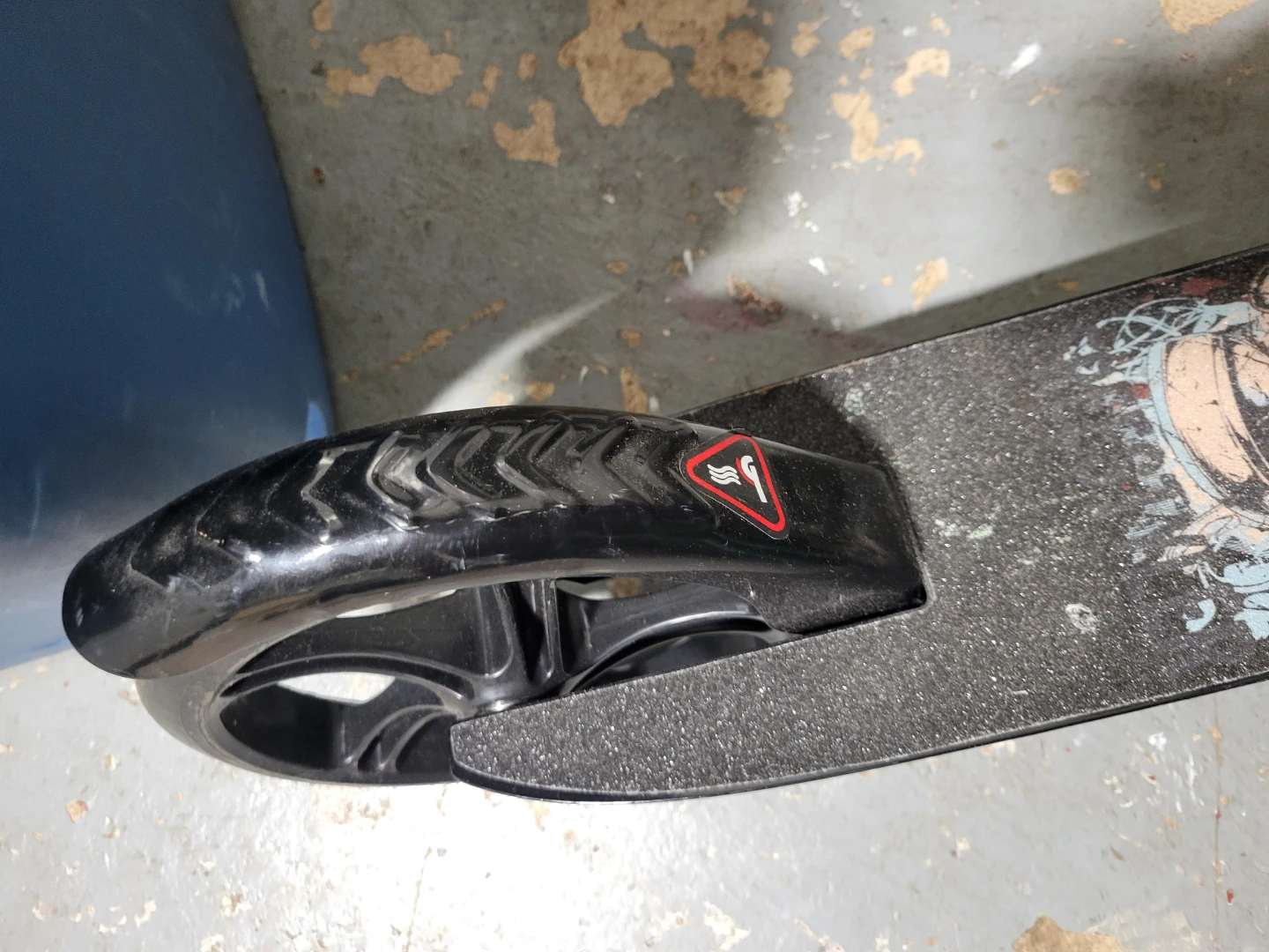 Black Scooter for Ages 8+ - photo 4