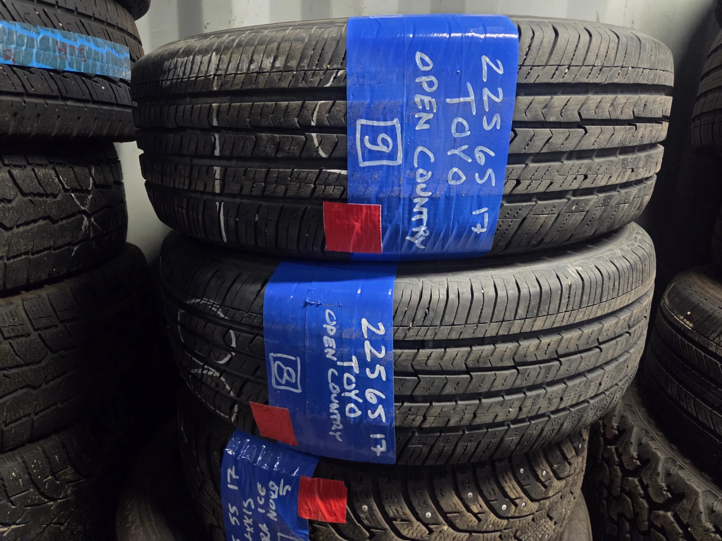 Toyo Open Country 225/65R17 Tires