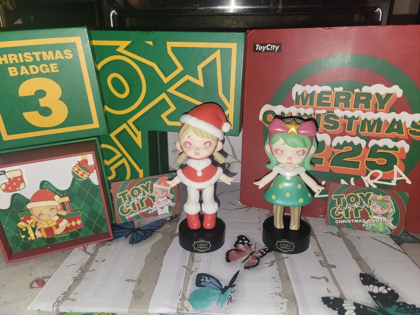 Laura Christmas Blind Box Figures