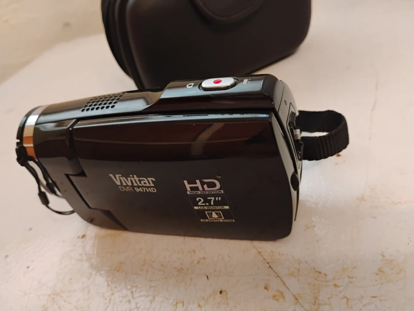 Vivitar DVR 847HD Camcorder with 2.7" LCD - photo 3
