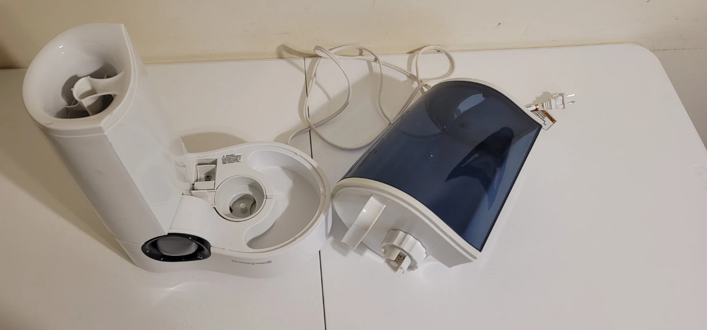 Honeywell Humidifier - photo 2