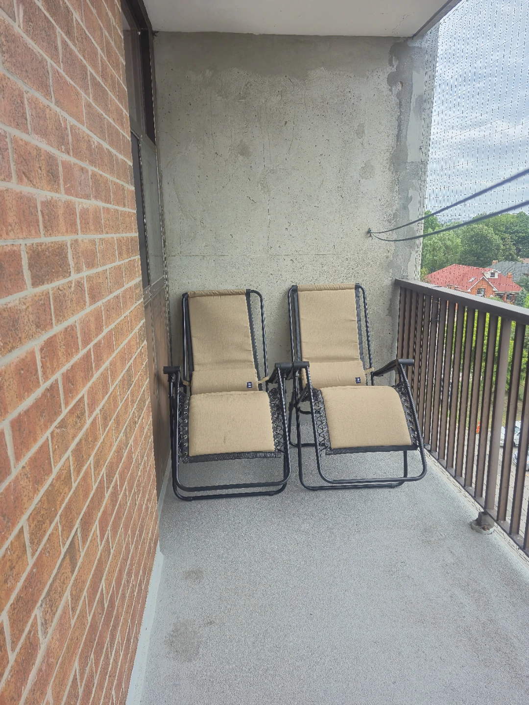 ROPER Folding Zero Gravity Chairs