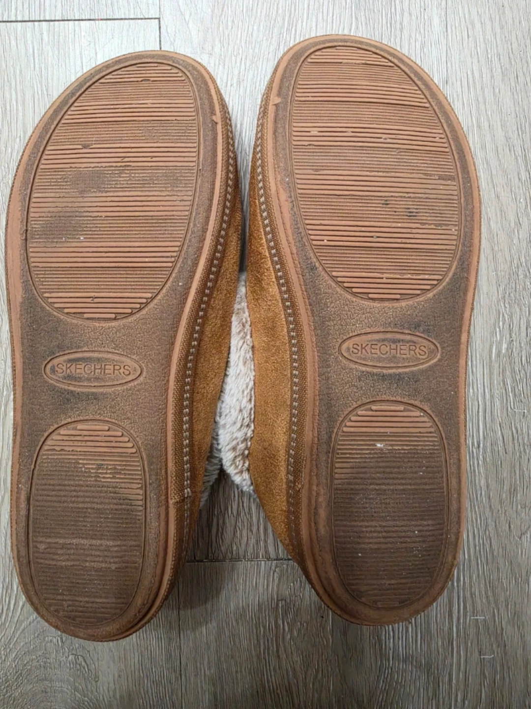 Skechers Women's Brown Suede Faux Fur Lined Slippers - photo 3