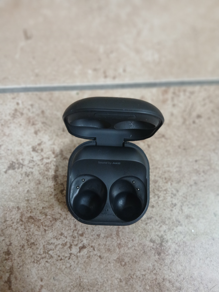 Samsung Galaxy Buds Pro Charging Case (Black) - photo 2