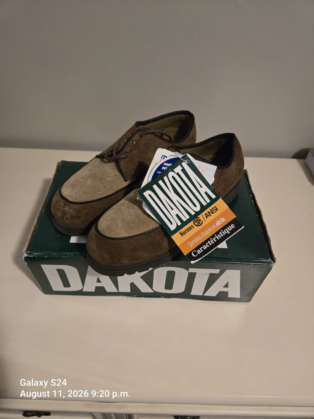Dakota Women's CSA Safety Work Shoes - Size 8 - Brand New in Box
