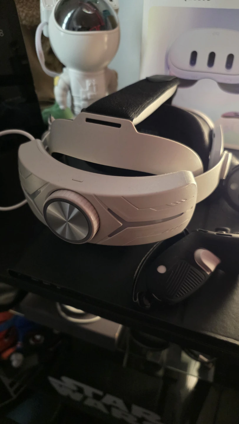 Meta Quest 3 VR Headset - photo 3