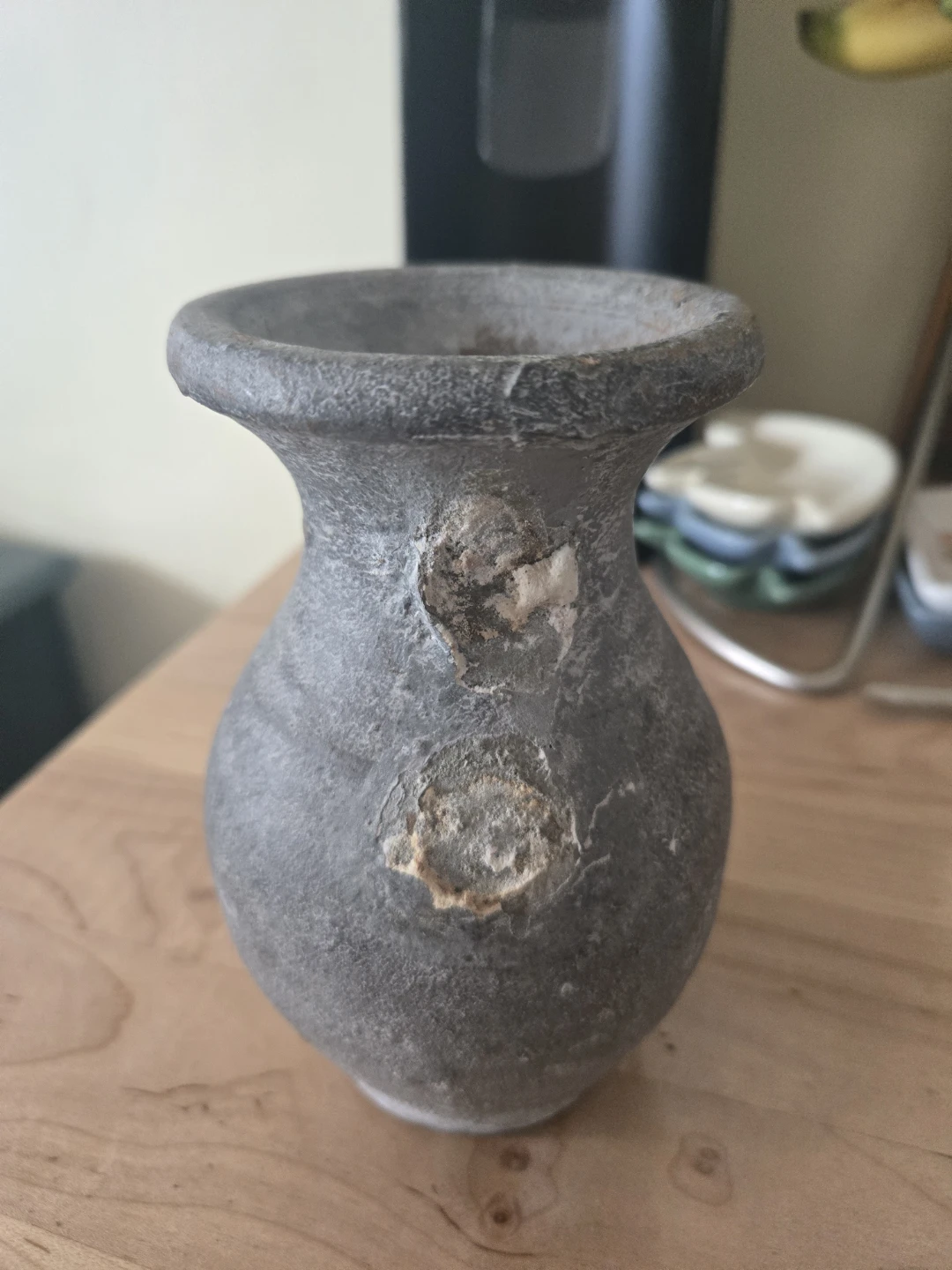 Small Rustic Vase (one handle broke off) - photo 2