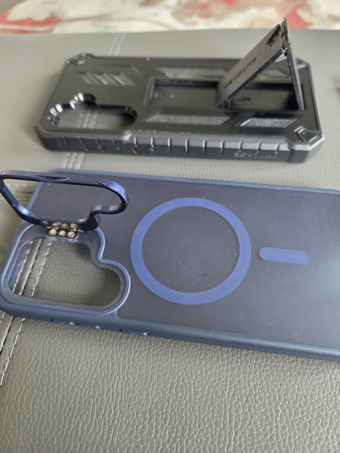 Samsung S24 FE Cases/Screen Protector - photo 2
