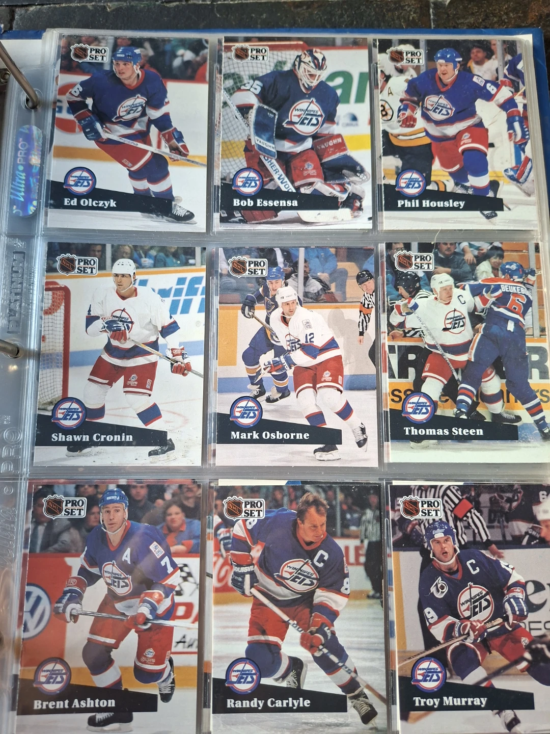 Pro Set Hockey Card Collection Binder with approx 500 cards - photo 4