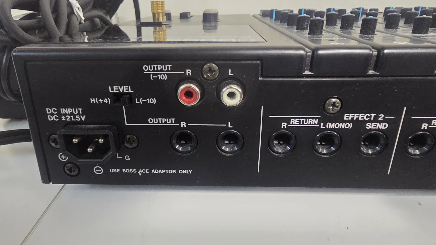 BOSS BX-16 16 Channel Stereo Mixer - photo 4