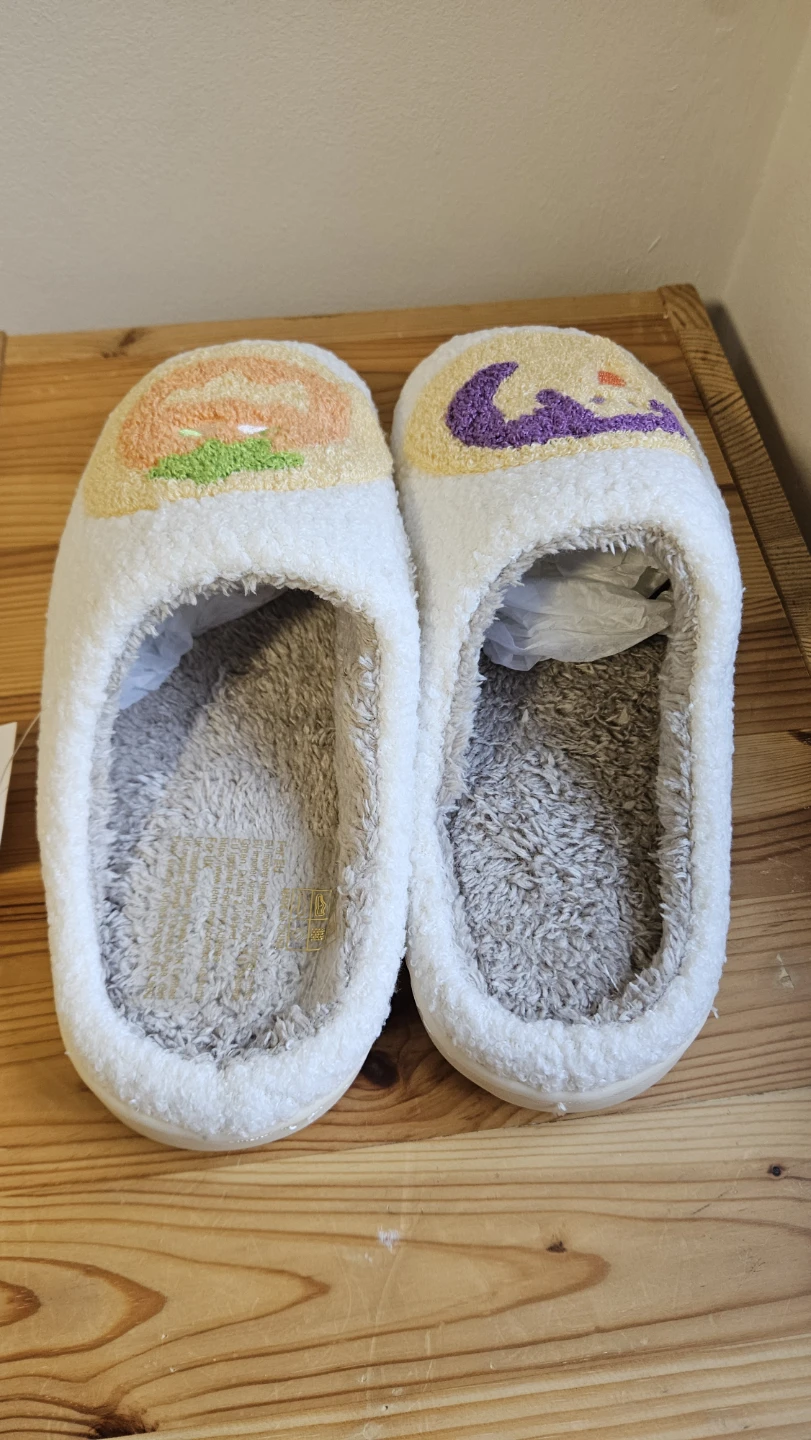 Halloween cookie Slippers - White - Size 7.5-8 - photo 4