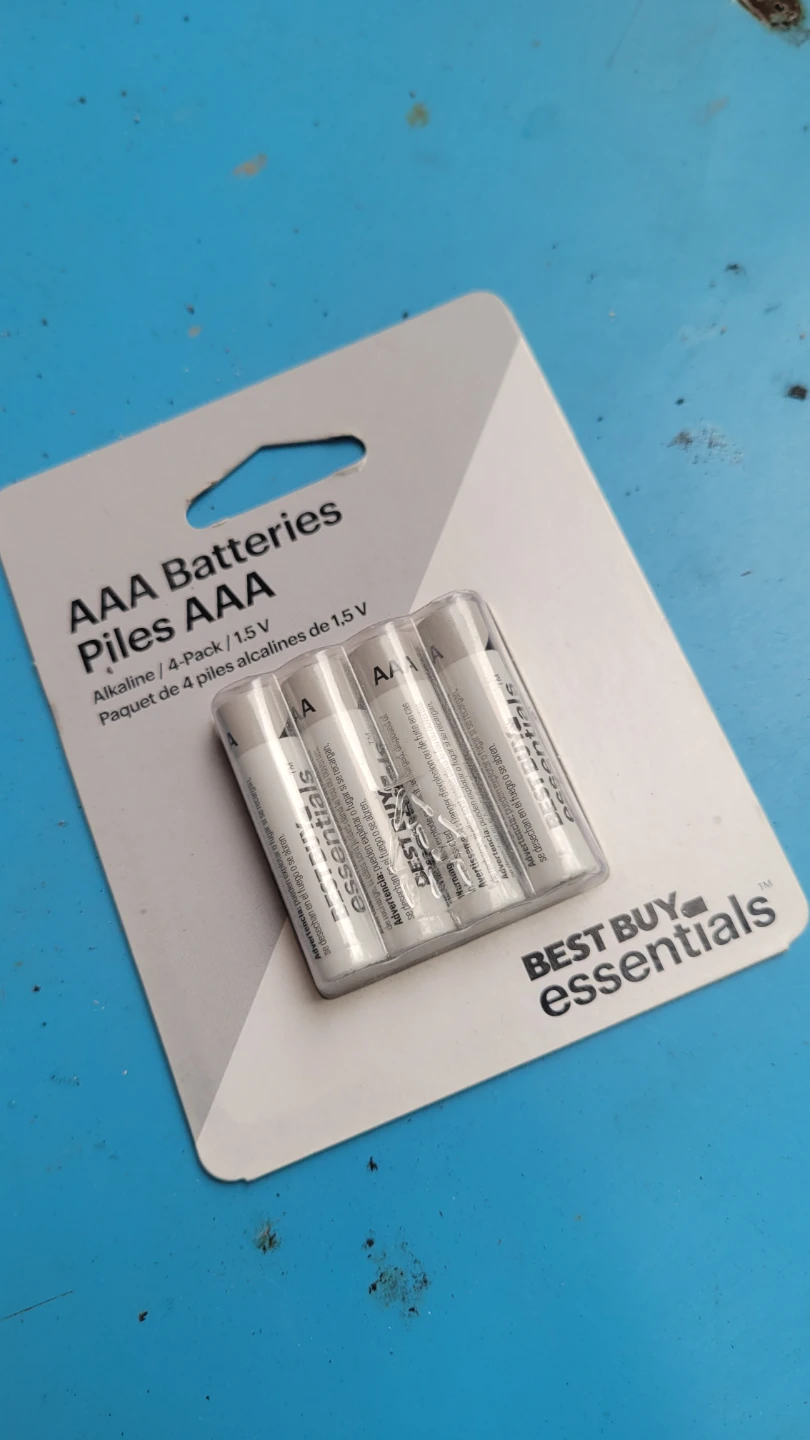 Free AA and AAA batteries - photo 2