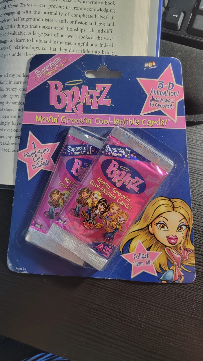 VINTAGE Bratz Collectible Cards Series #1 (2 Packs)