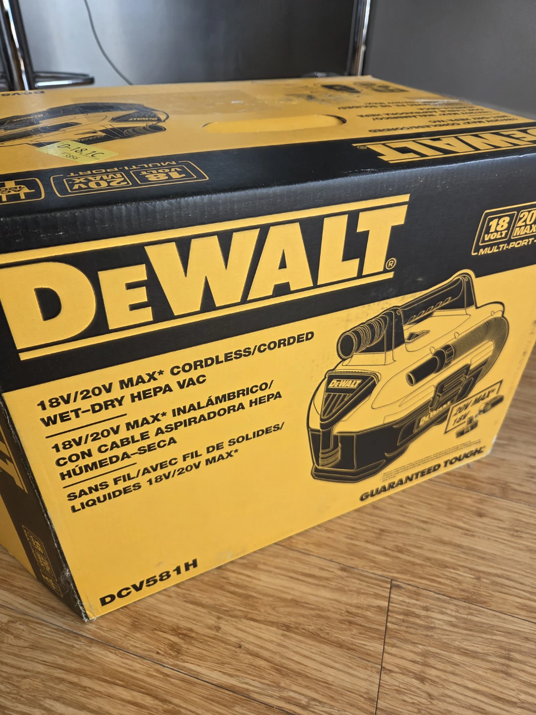 DEWALT DCV581H Cordless/Corded Wet-Dry Vacuum