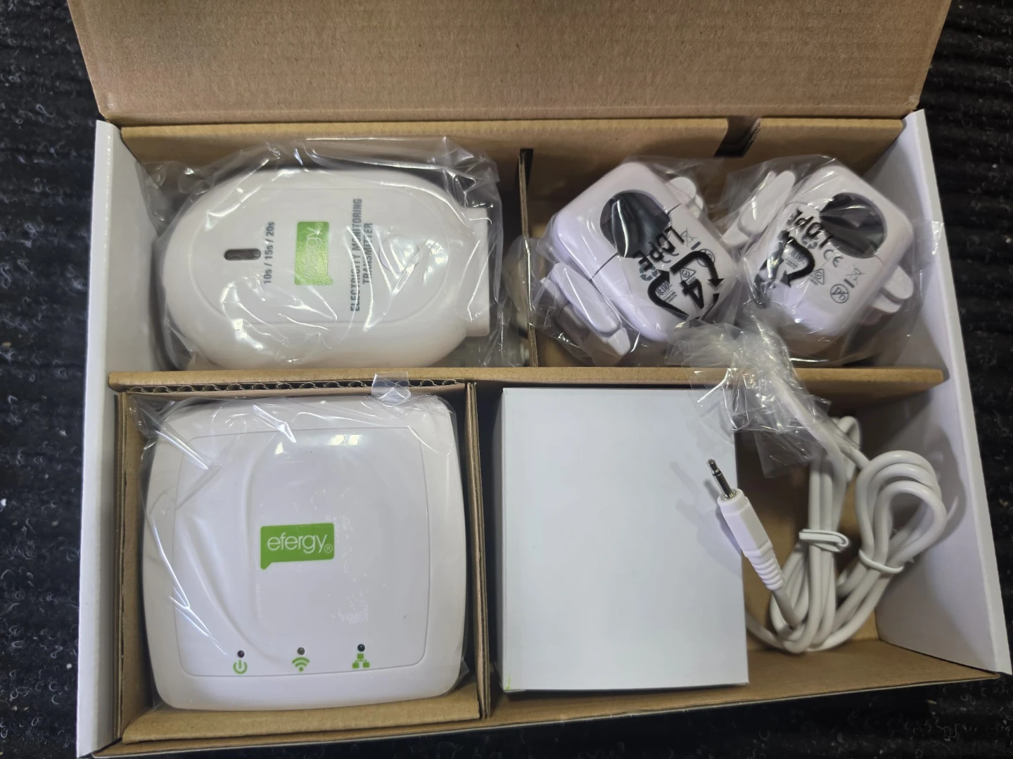 Efergy Engage Hub Kit Online Energy Monitoring System - photo 2