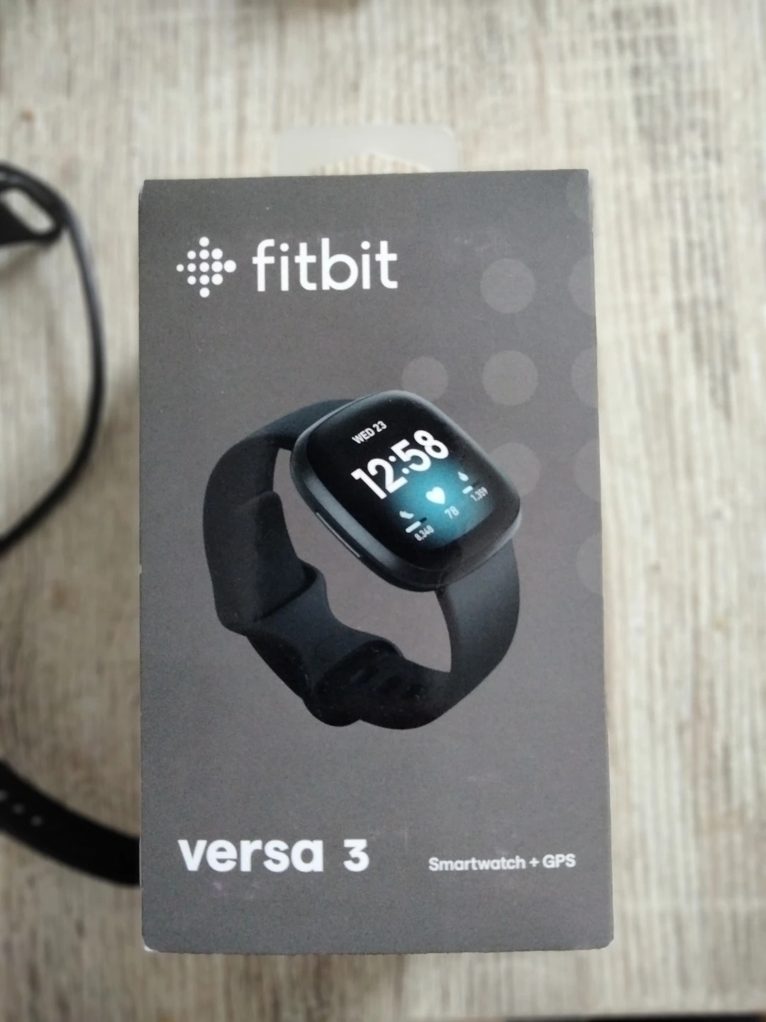 Fitbit Versa 3 Smartwatch + GPS - photo 2