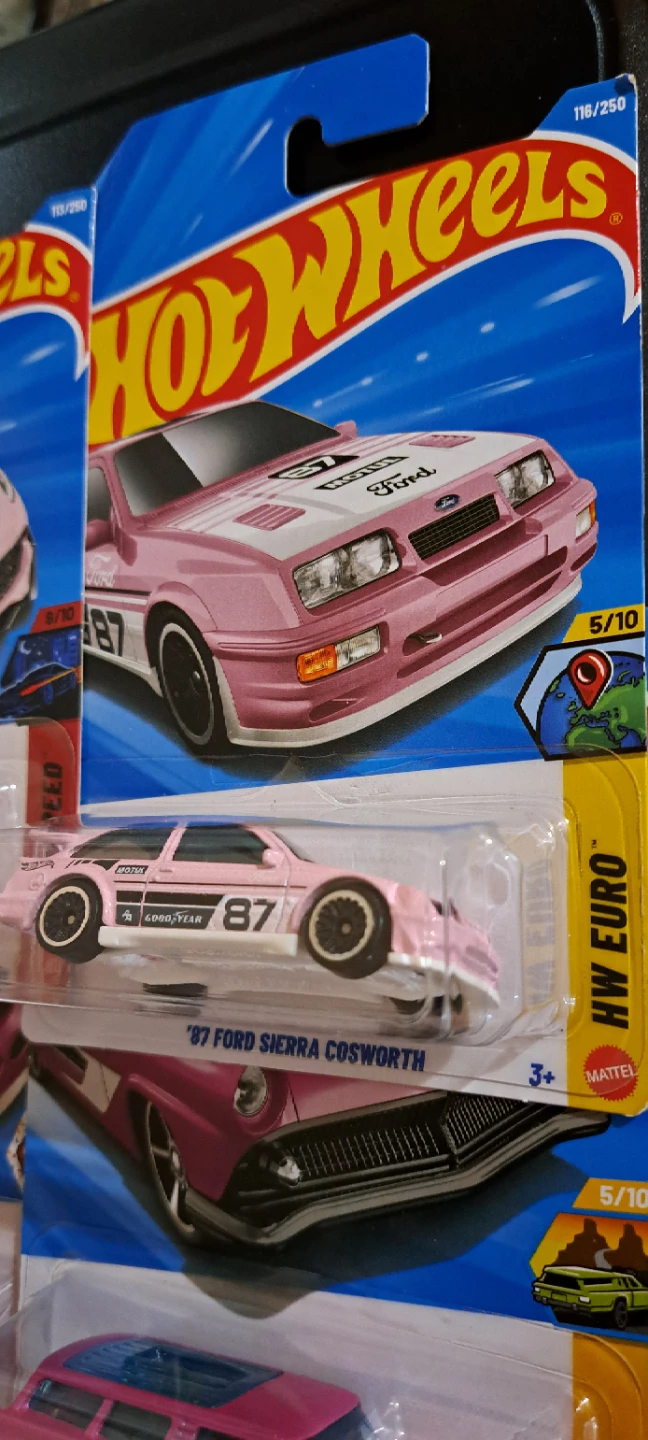 Pink Hot Wheels Lot!! 6 Die Cast Cars! All new - photo 3